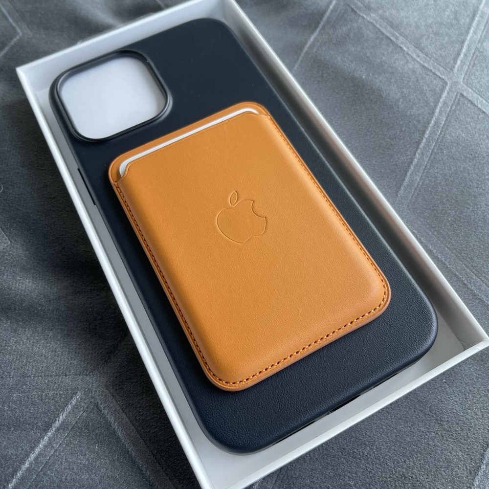 Apple Tan Leather Wallet